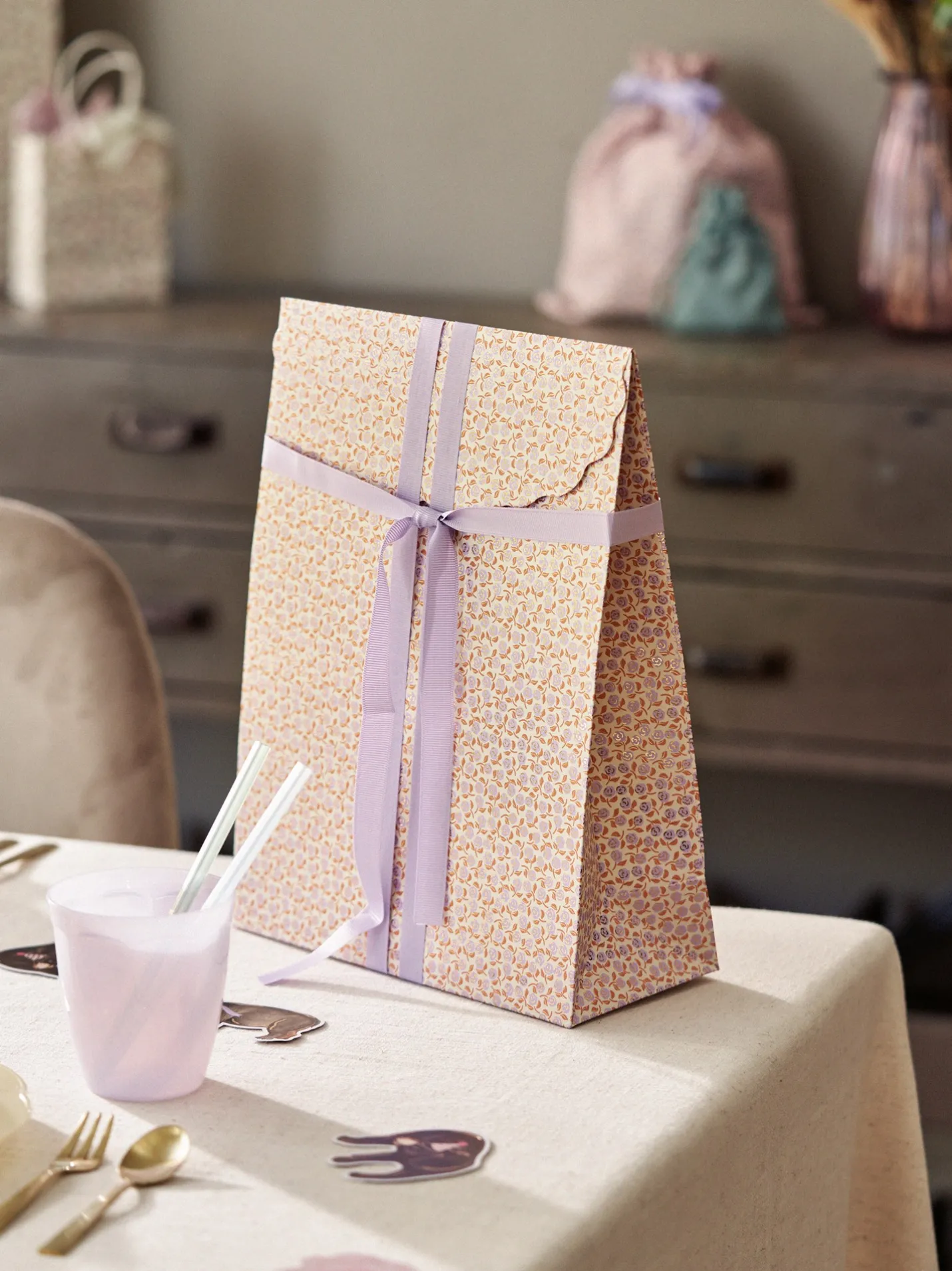 Sale Søstrene Grene Schweiz Kuvert-Geschenktüte Lilac