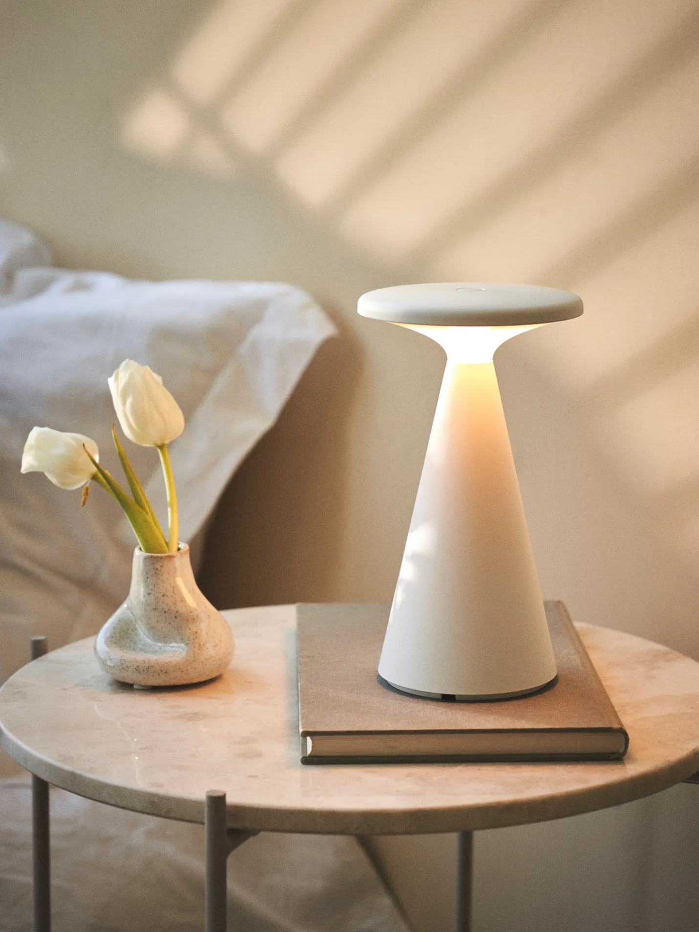 Sale Søstrene Grene Schweiz LED-Tischlampe White