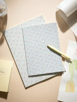 Søstrene Grene Schweiz Liniertes Notizbuch A4 Smokey Blue