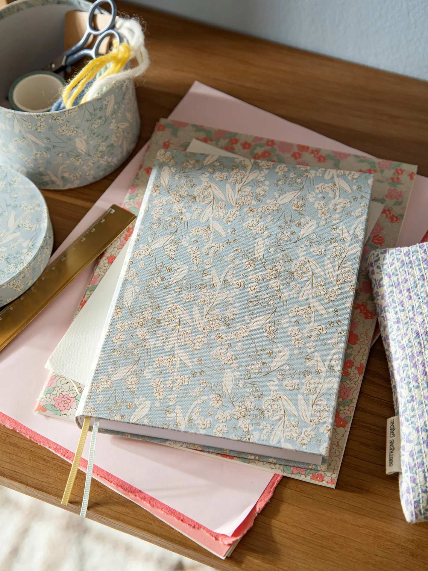Clearance Søstrene Grene Schweiz Liniertes Notizheft A5 Ice Blue