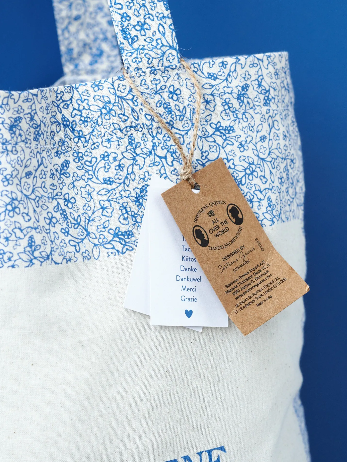 Hot Søstrene Grene Schweiz Plan International Tragetasche Electric Blue