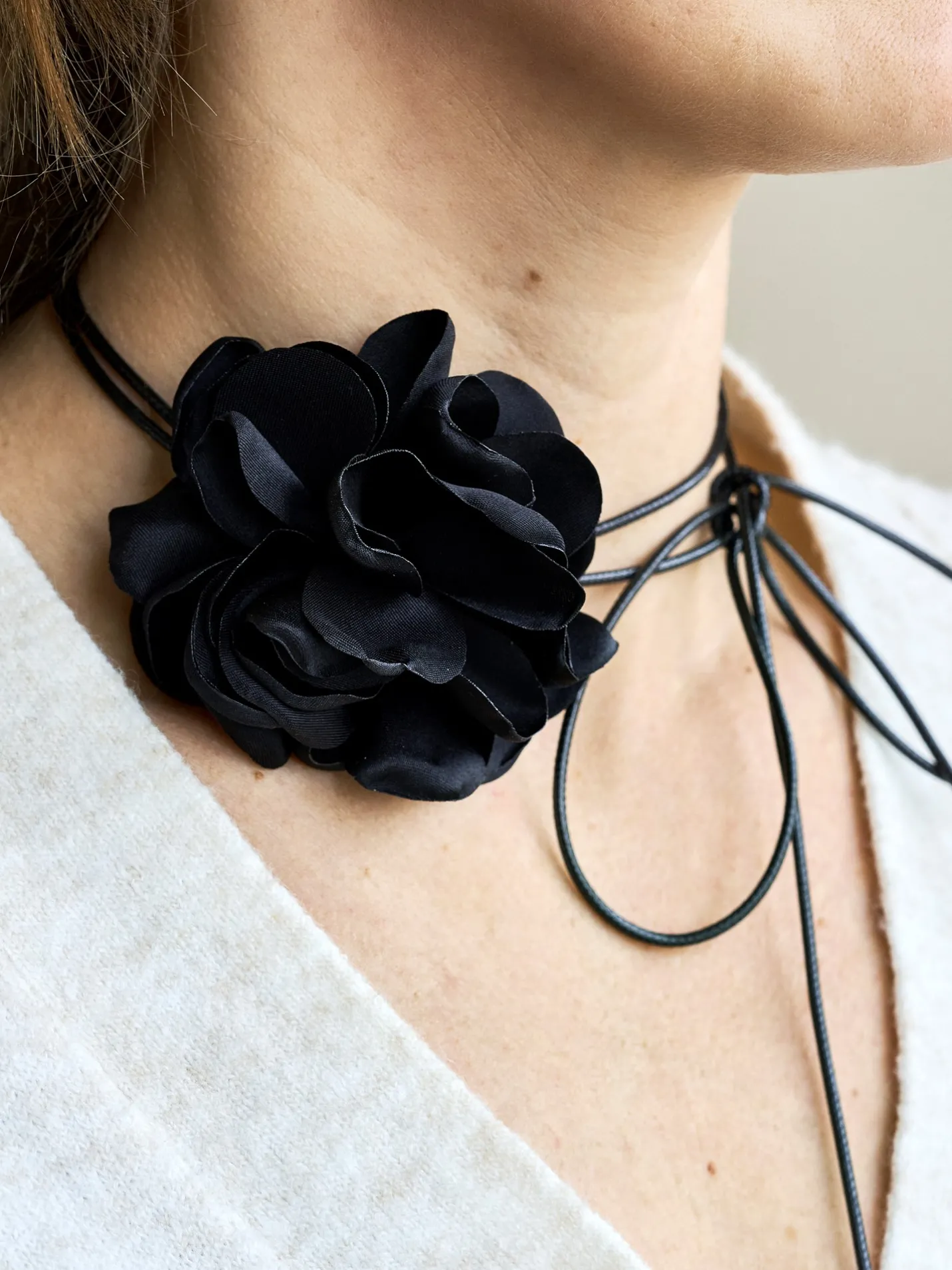 Clearance Søstrene Grene Schweiz Rosen-Choker Black