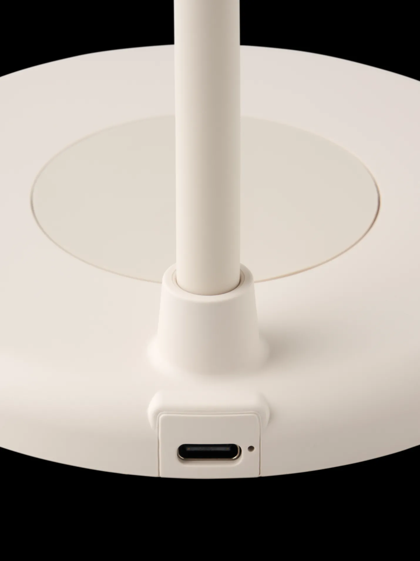Sale Søstrene Grene Schweiz Schreibtischlampe Mit Lautsprecher Off White