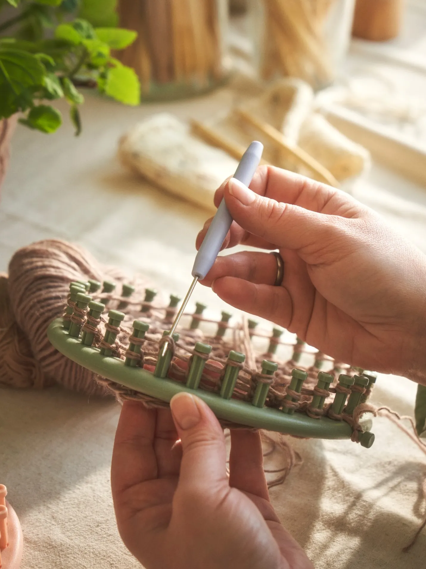 Outlet Søstrene Grene Schweiz Strickrahmen-Set Olive Green