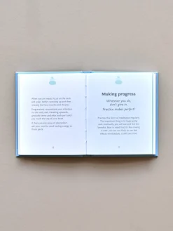 Clearance Søstrene Grene Schweiz The Little Book Of Meditation Milky Blue