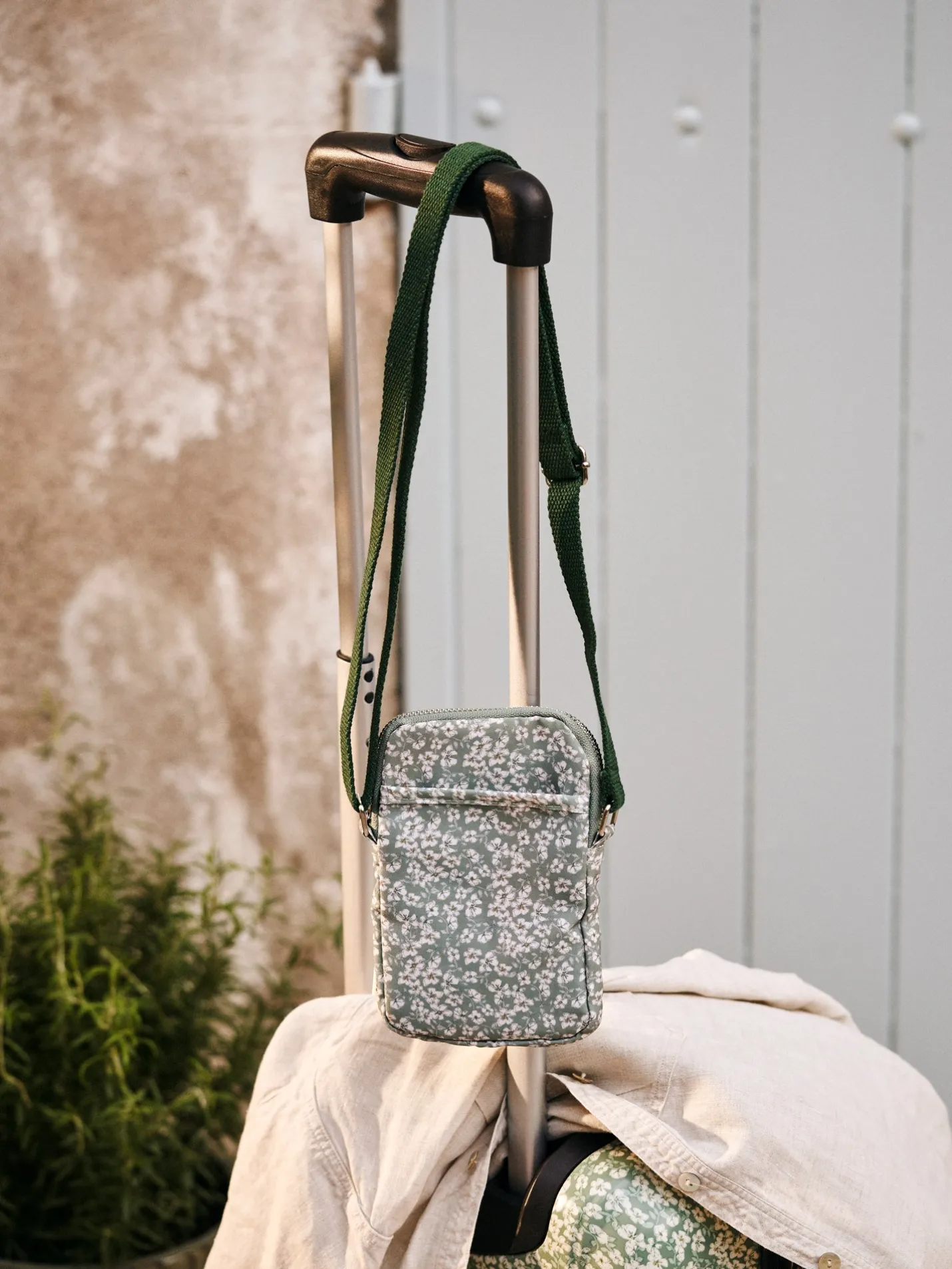 Online Søstrene Grene Schweiz Umhängetasche Dusty Green