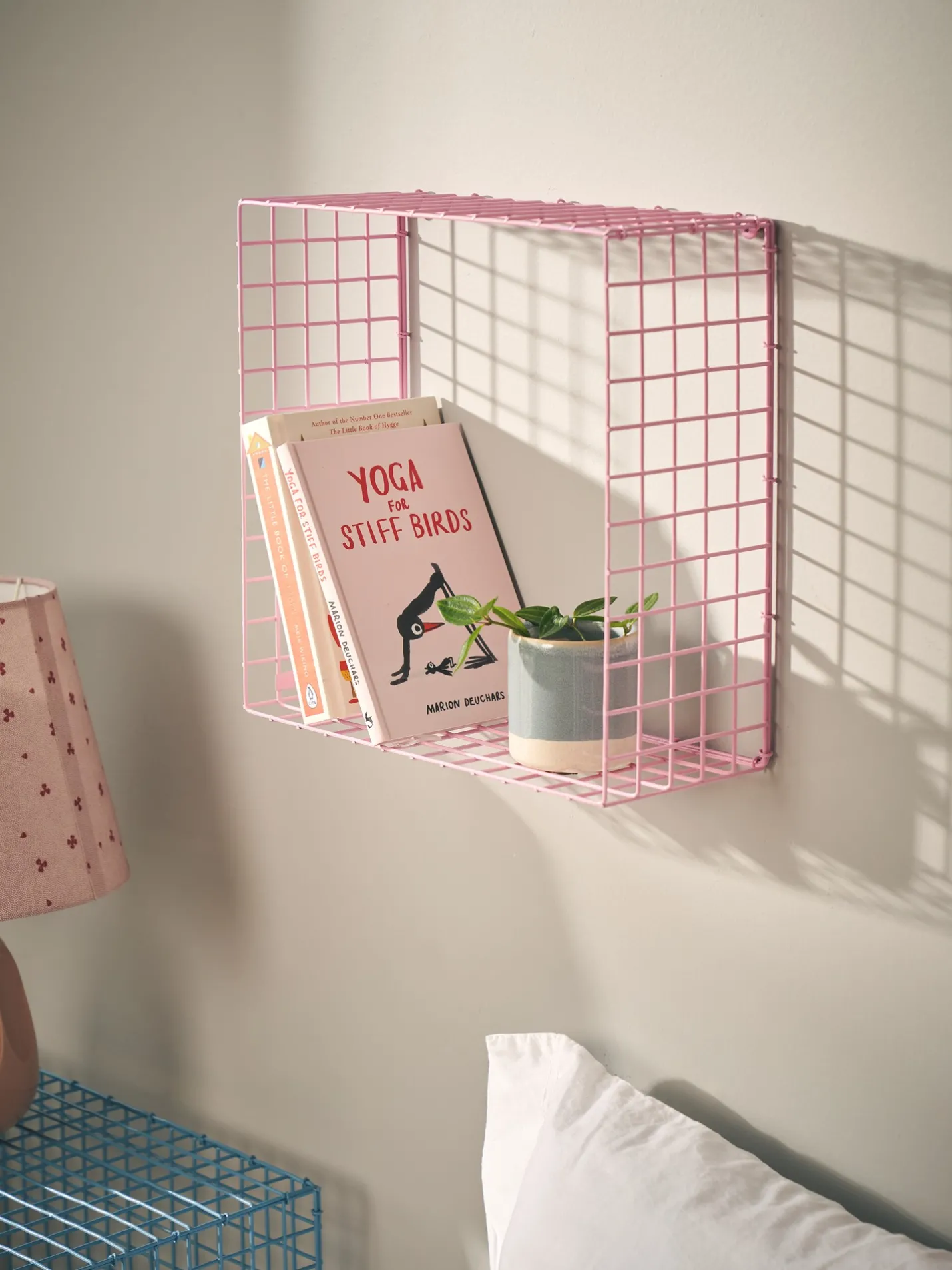 Best Søstrene Grene Schweiz WIRE SQUARE Wandregal Rose